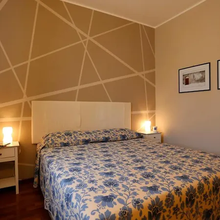 B&B Ai Tre Cavalli Cherasco Exterior photo